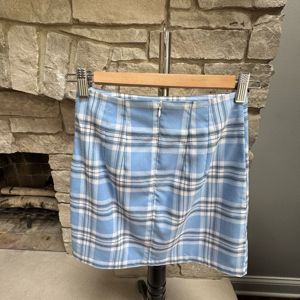 Brandy Melville Blue and White Plaid Mini Skirt - Picture 14 of 15